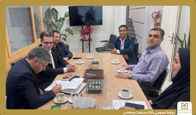 ارزیابی وضعیت زیرساختی شعبه مستقل توسعه ملی با هدف ارتقای كیفیت محیط كار و خدمات بانكی
