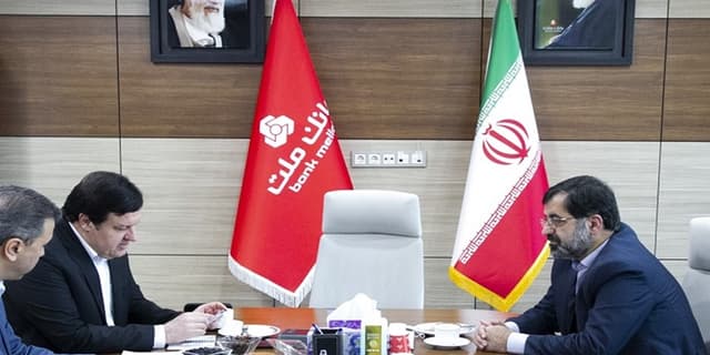 دیدار مدیرعامل بانک ملت و استاندار قم