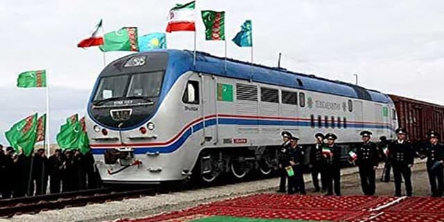 توافق ایران و ترکمنستان برای راهاندازی قطار مسافری