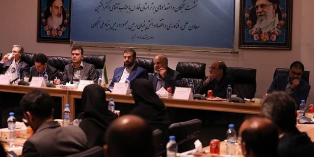 افشین: برگزیدگان طرح «جهت» در دانشگاهها استخدام میشوند