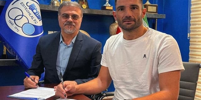 دروازهبان سابق رئال مادرید، استقلالی شد