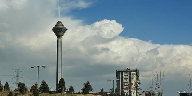 هواشناسی ایران ۱۴۰۴/۶/۲؛ هوای صاف در تهران و بارش در ارتفاعات مازندران
