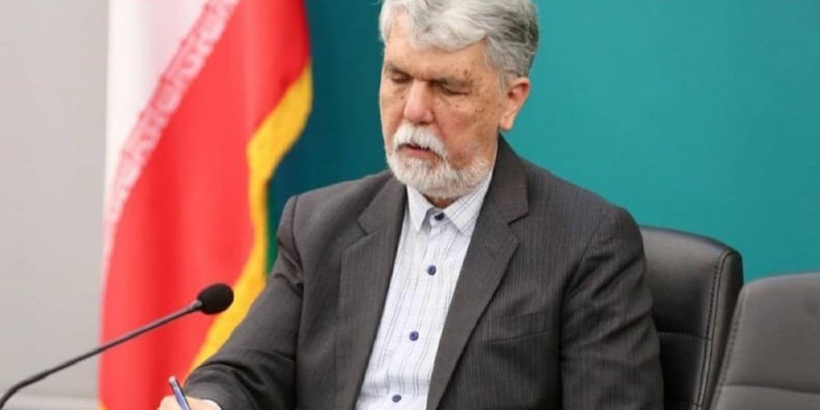 وزیر فرهنگ: سرزمین اهورایی و امام حسینی، تسلیم شدنی نیست
