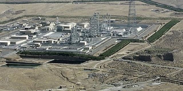 حمله دشمن صهیونی- آمریکایی به مجتمع آب سنگین خنداب/ نیروگاه هیچگونه تشعشعی ندارد